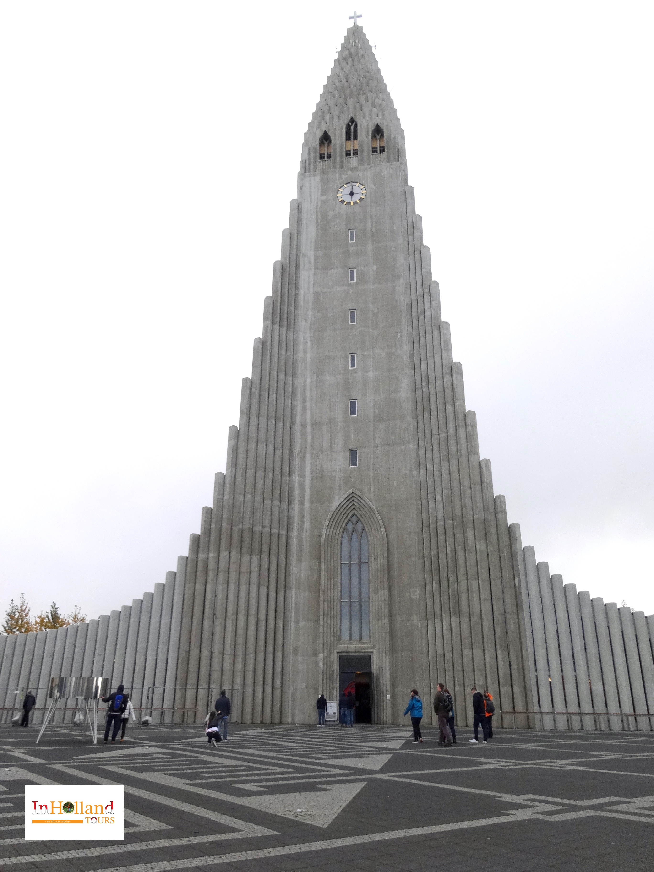 gereja di islandia