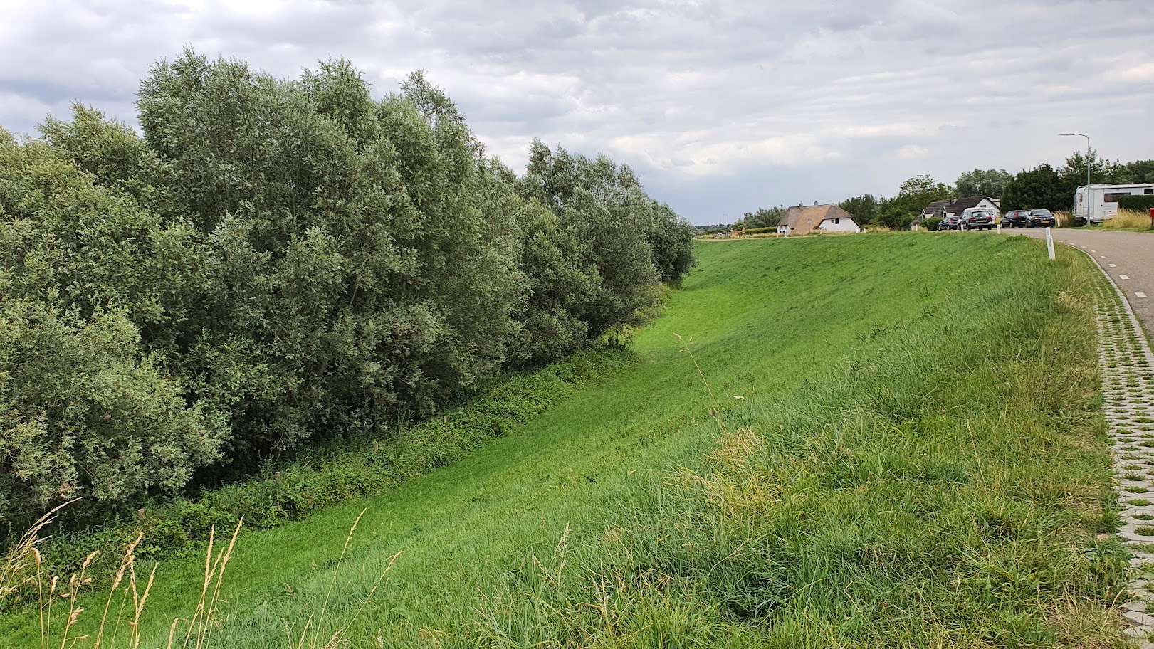 melewati berg en dal belanda